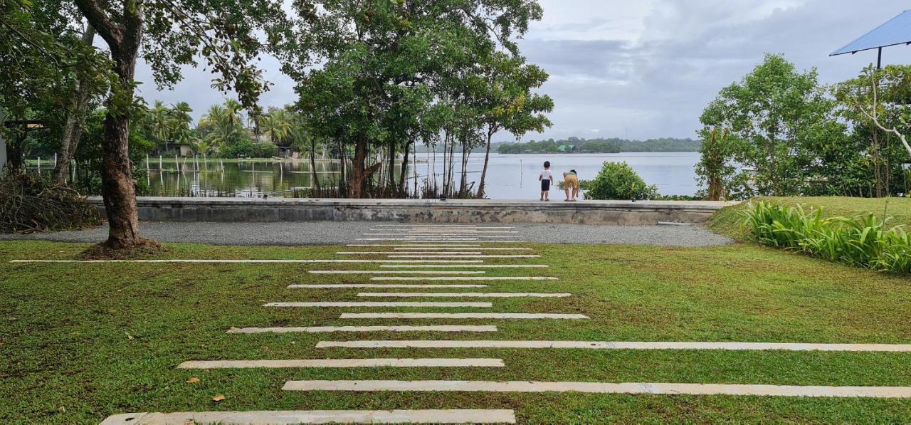 By Carlsen Villa Moratuwa