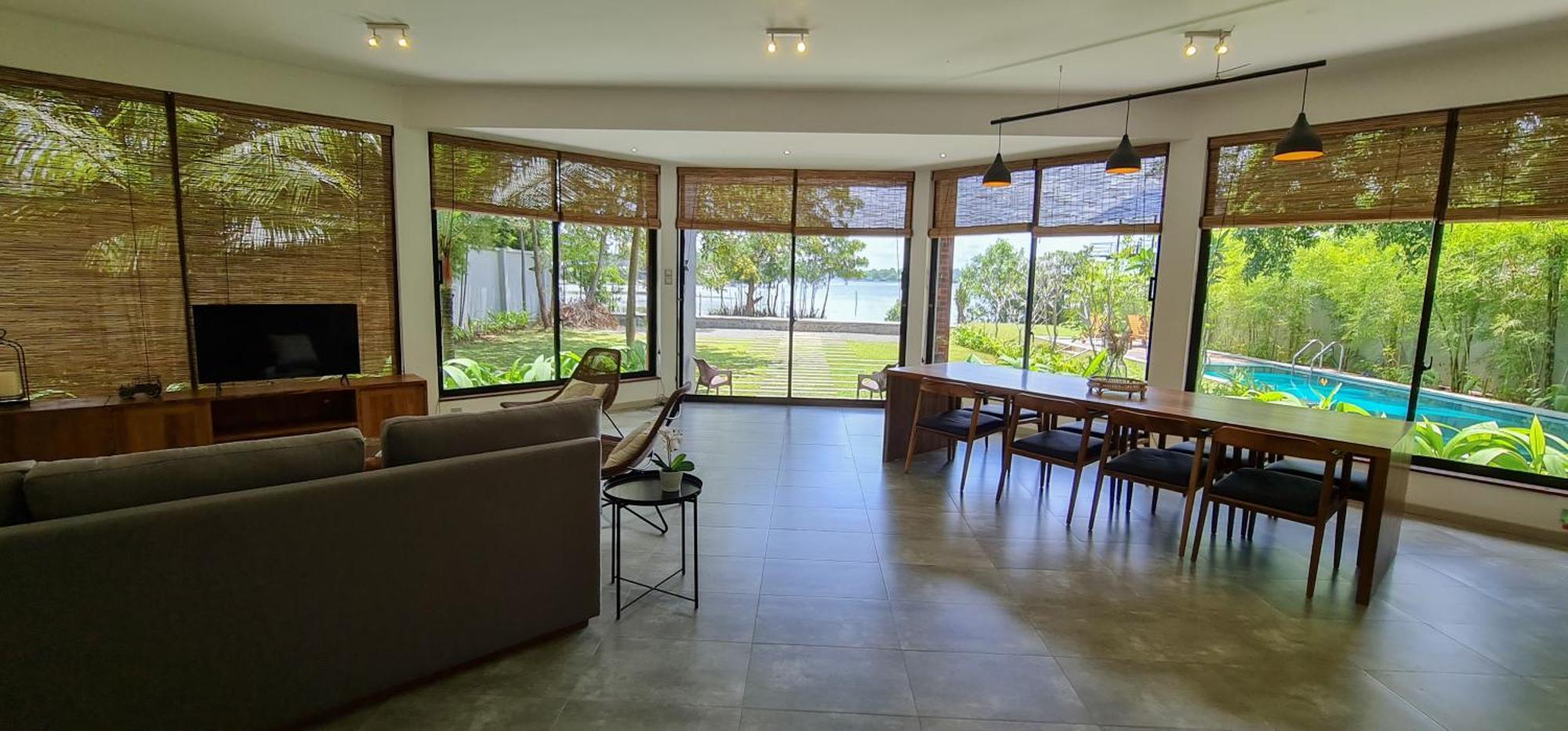 By Carlsen Villa Moratuwa